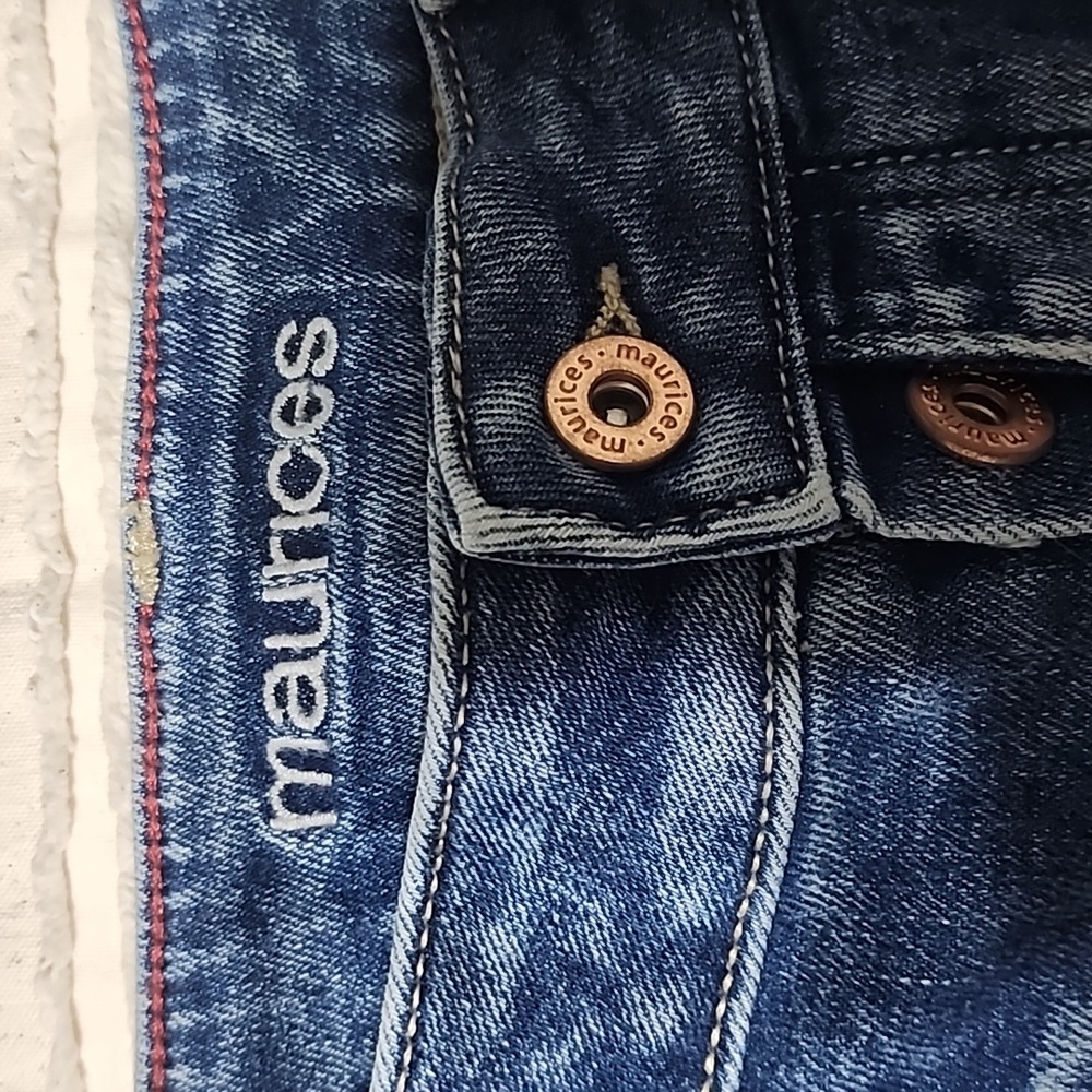 Maurices boyfriend jeans - Picture 7 of 10